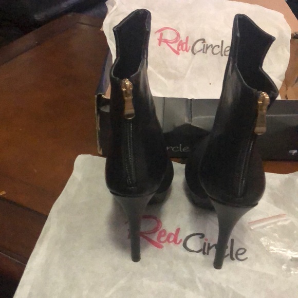 red circle Asalia ankle booty heels - Picture 3 of 8